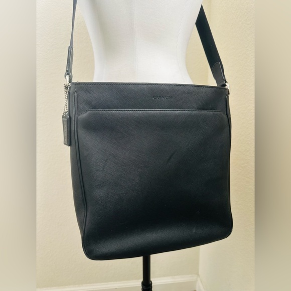 Coach Lexington Saffiano Messenger Bag - Picture 3 of 12